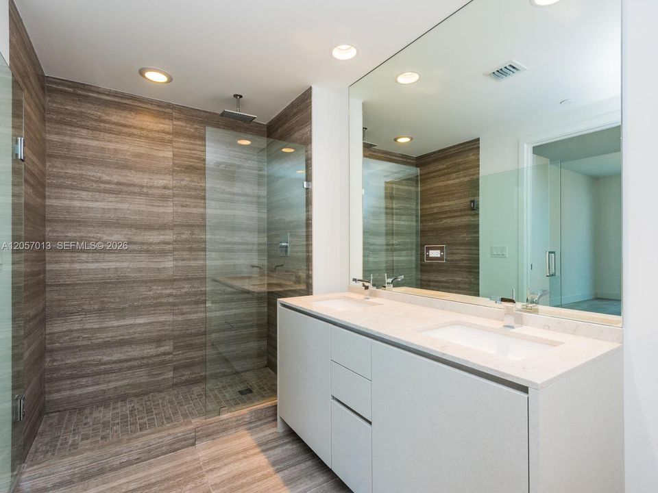 For Rent: $9,600 (3 beds, 3 baths, 1753 Square Feet)