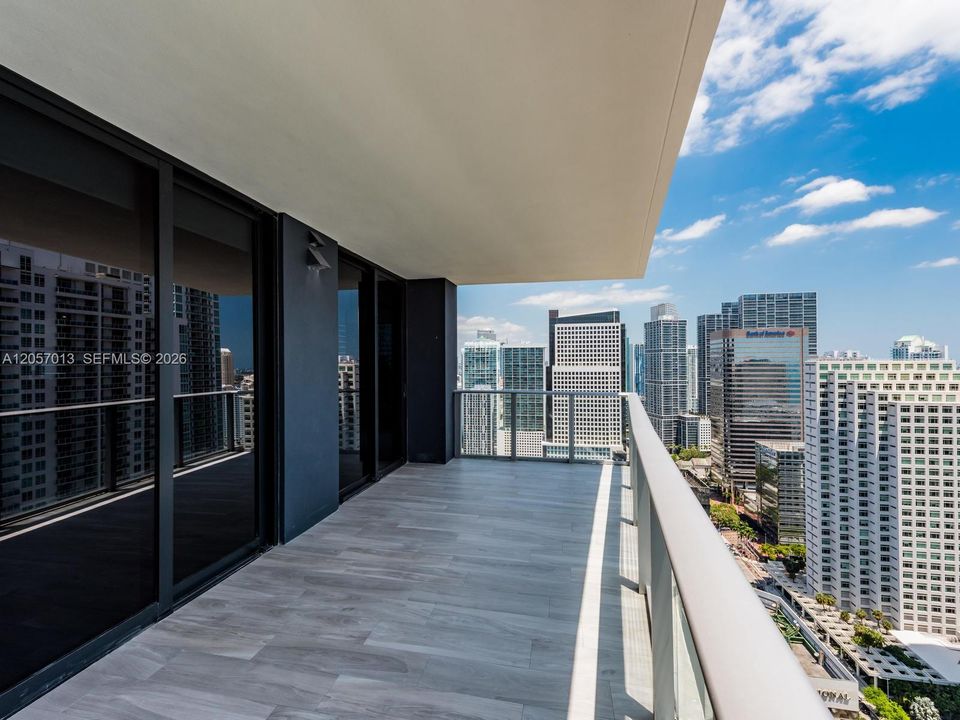 For Rent: $9,600 (3 beds, 3 baths, 1753 Square Feet)