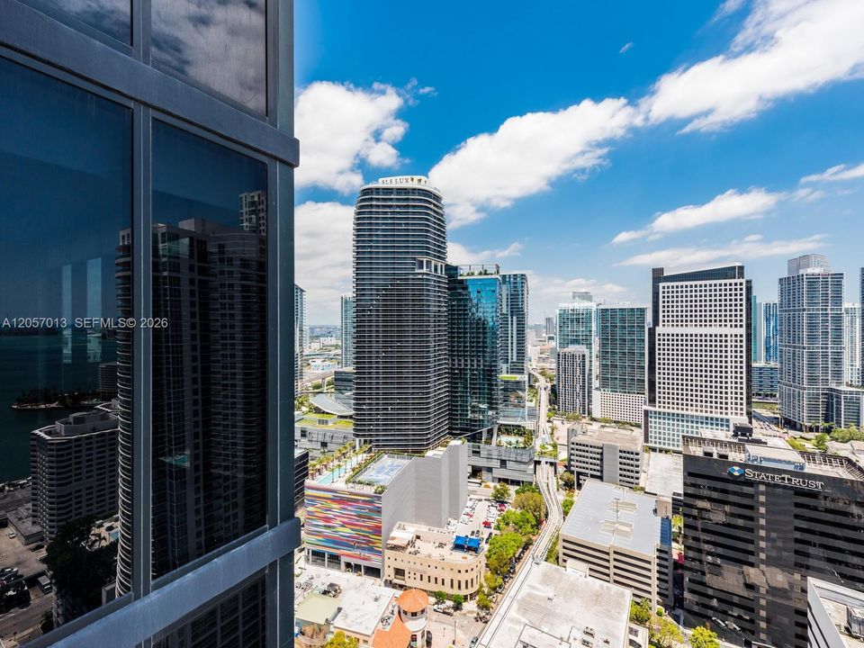 For Rent: $9,600 (3 beds, 3 baths, 1753 Square Feet)