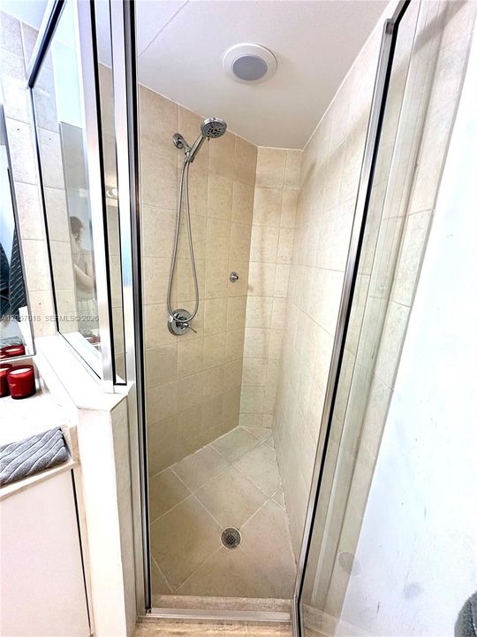 For Rent: $4,800 (2 beds, 2 baths, 1266 Square Feet)