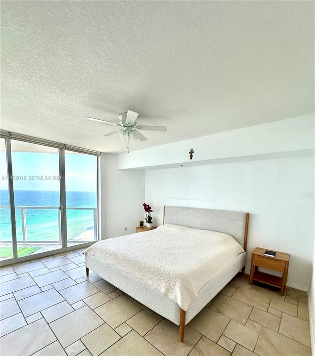For Rent: $4,800 (2 beds, 2 baths, 1266 Square Feet)