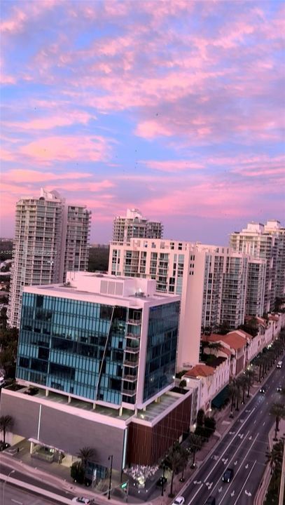 For Rent: $4,800 (2 beds, 2 baths, 1266 Square Feet)