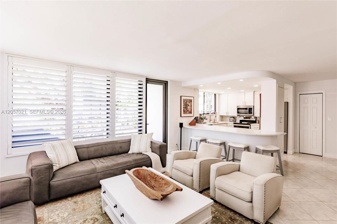 В аренду: $6,900 (2 спален, 2 ванн, 1264 Квадратных фут)