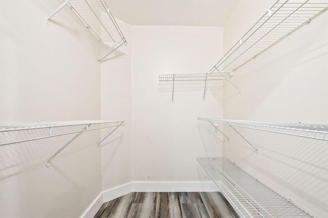 16-web-or-mls-4498-dogwood-cir