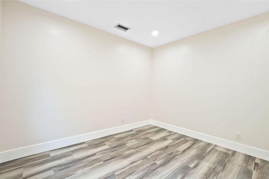 18-web-or-mls-4498-dogwood-cir