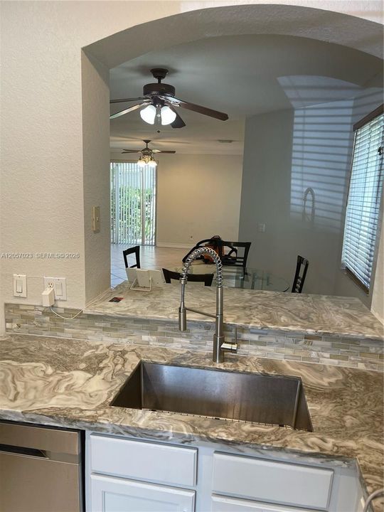 For Rent: $3,200 (3 beds, 2 baths, 1684 Square Feet)