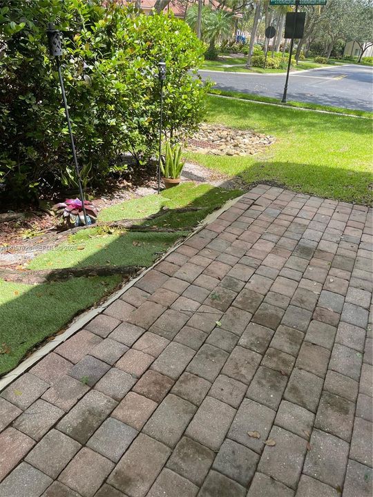 For Rent: $3,200 (3 beds, 2 baths, 1684 Square Feet)