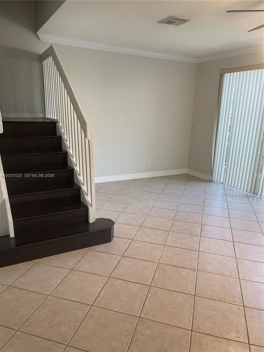 For Rent: $3,200 (3 beds, 2 baths, 1684 Square Feet)