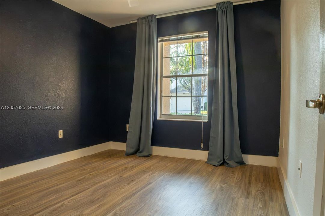 В аренду: $4,200 (3 спален, 2 ванн, 1615 Квадратных фут)