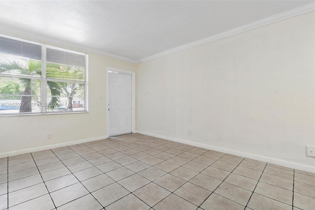 В аренду: $1,660 (1 спален, 1 ванн, 650 Квадратных фут)