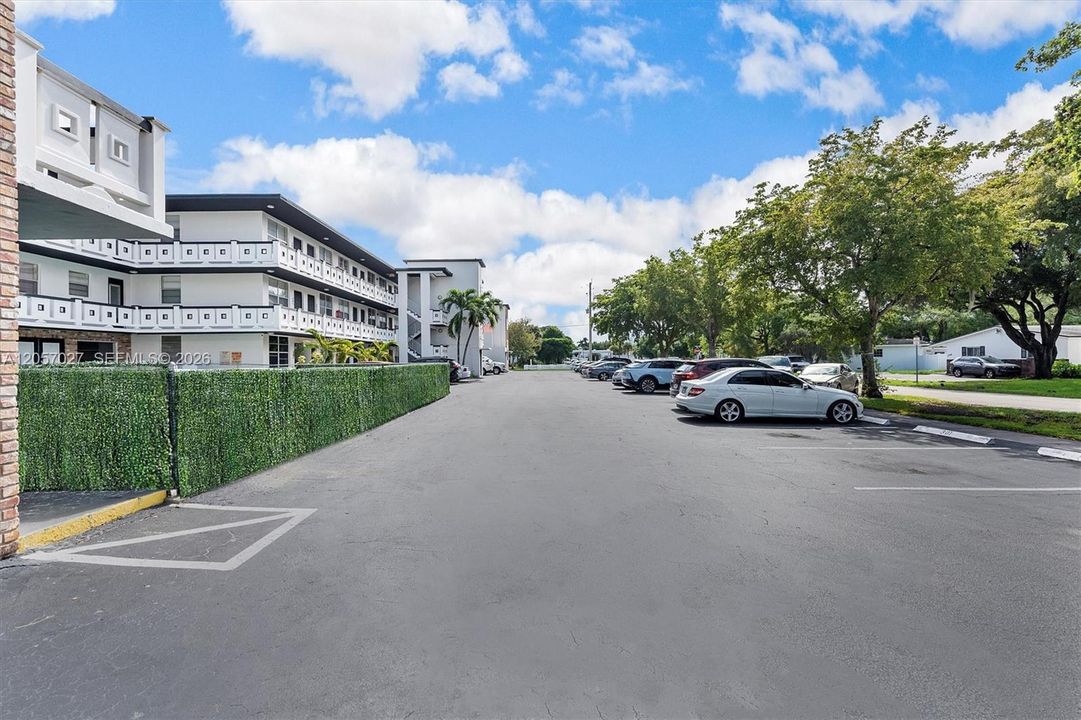 В аренду: $1,660 (1 спален, 1 ванн, 650 Квадратных фут)