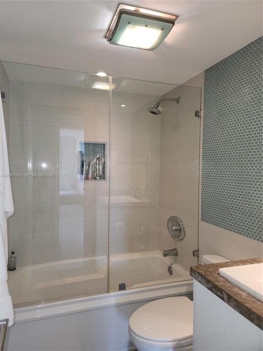 В аренду: $6,500 (2 спален, 2 ванн, 1260 Квадратных фут)
