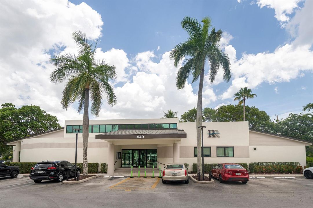 RIVER REACH OFFICE AND COMMUNITY CENTER
