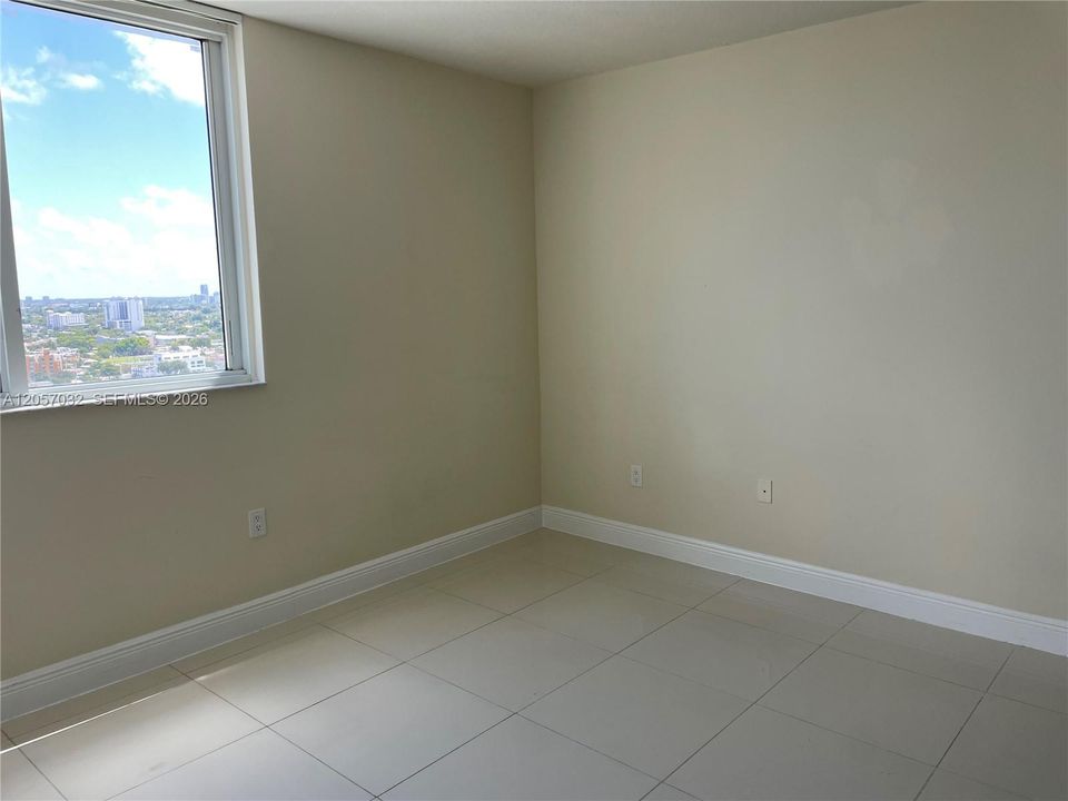For Rent: $3,350 (2 beds, 2 baths, 1002 Square Feet)