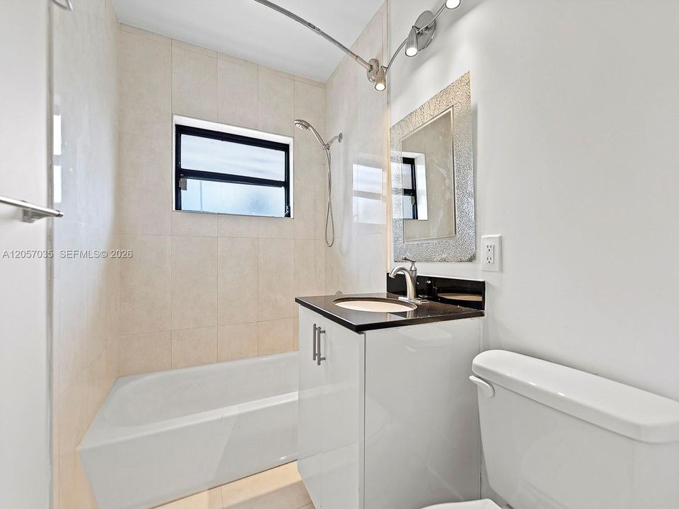 В аренду: $2,900 (2 спален, 1 ванн, 1572 Квадратных фут)