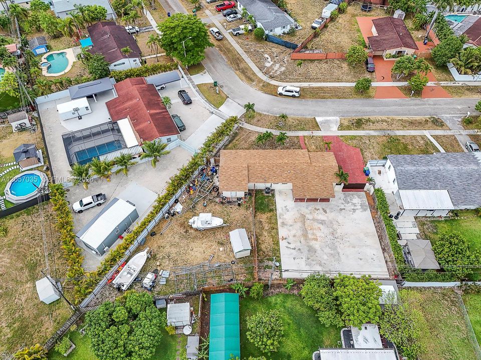 В аренду: $2,900 (2 спален, 1 ванн, 1572 Квадратных фут)