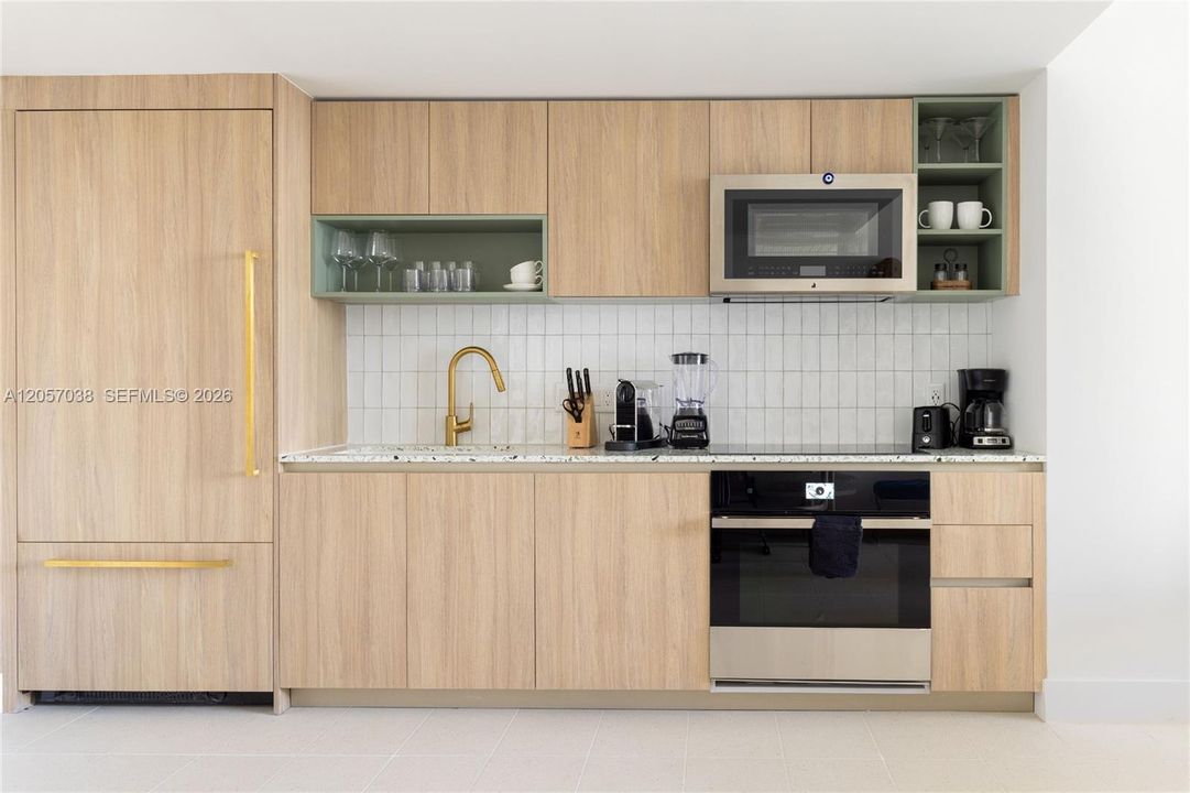 For Rent: $4,500 (1 beds, 1 baths, 588 Square Feet)