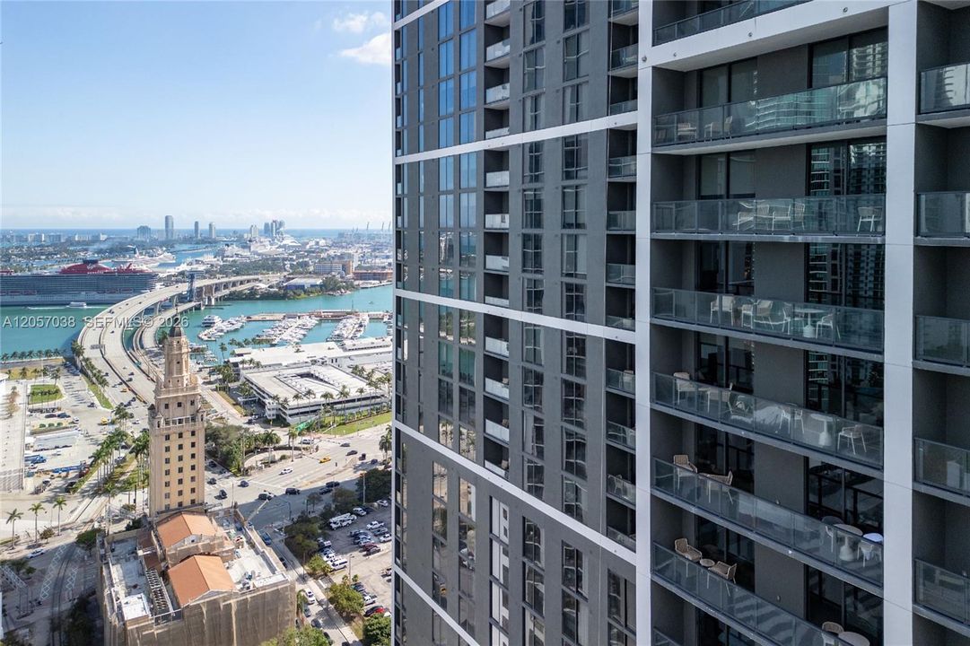 For Rent: $4,500 (1 beds, 1 baths, 588 Square Feet)
