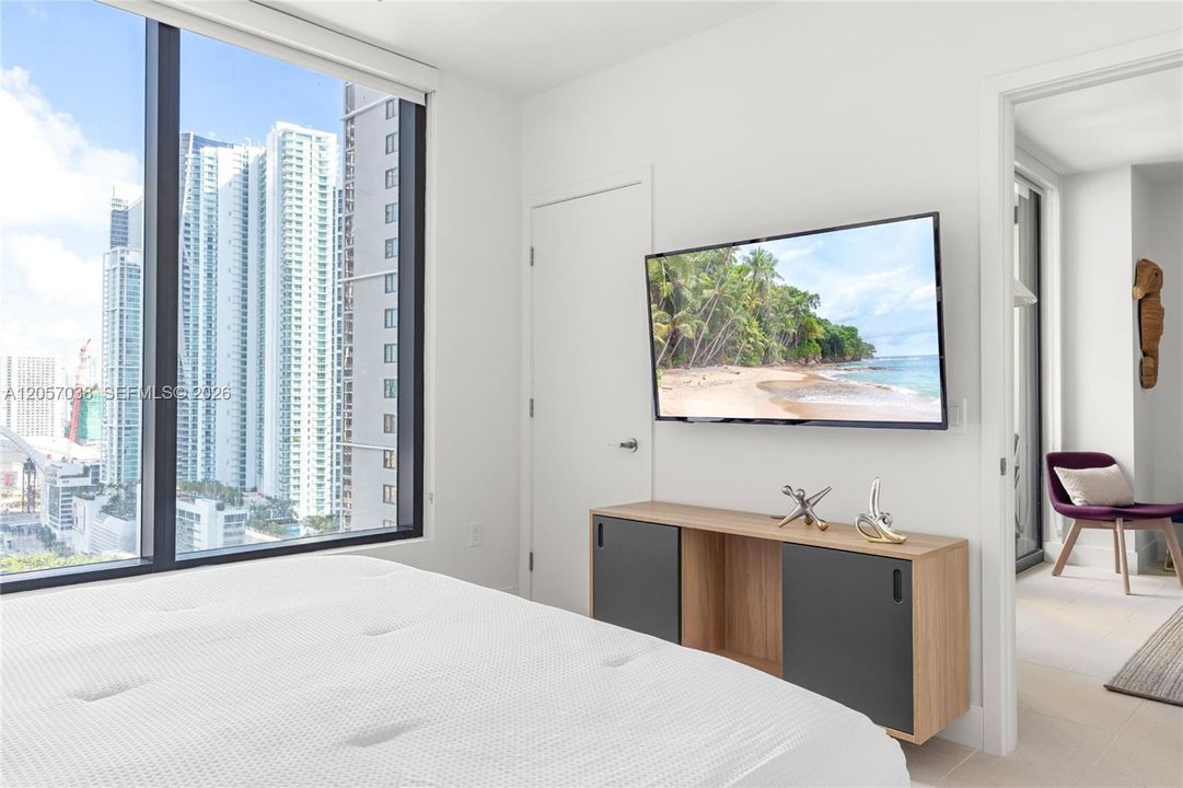 For Rent: $4,500 (1 beds, 1 baths, 588 Square Feet)