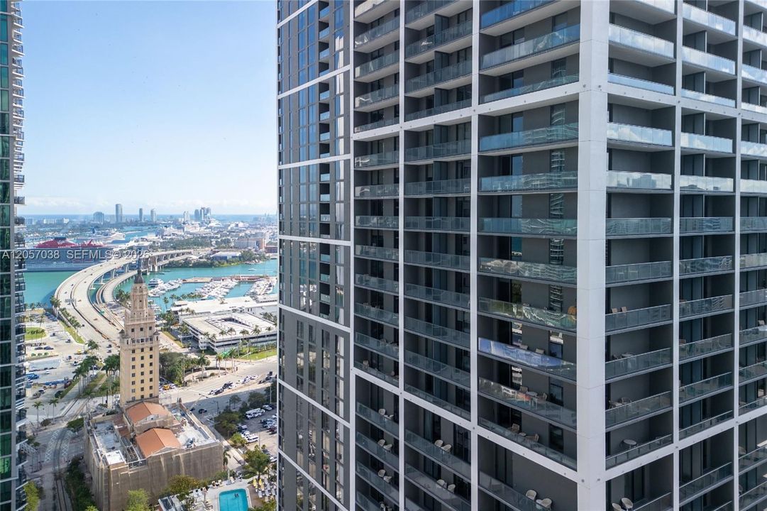 For Rent: $4,500 (1 beds, 1 baths, 588 Square Feet)