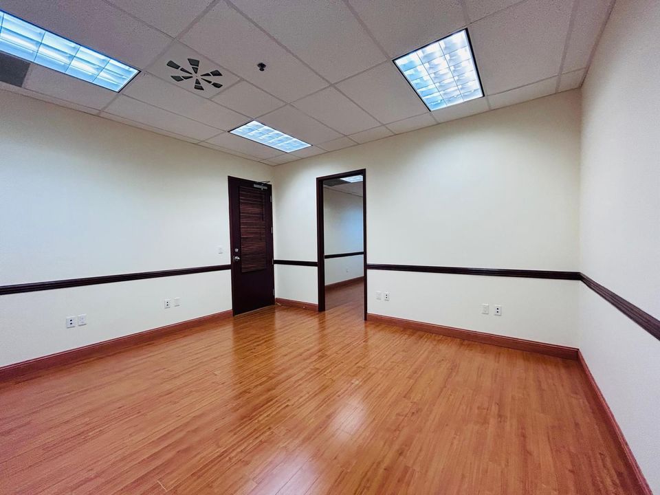 PHOTO-2026-05-19-11-52-33-15