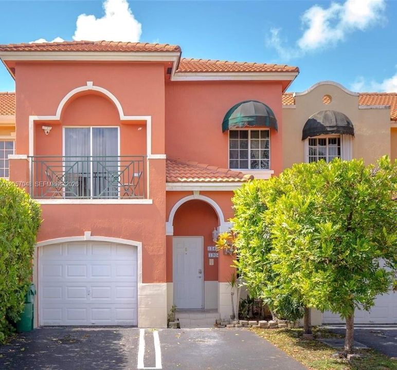 For Sale: $551,000 (4 beds, 2 baths, 1700 Square Feet)