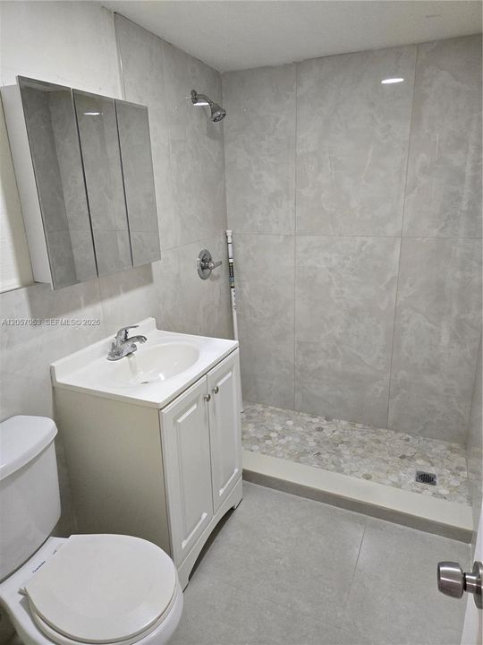 For Rent: $2,800 (4 beds, 3 baths, 1500 Square Feet)