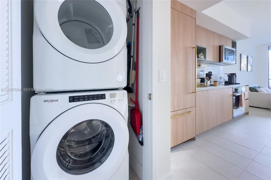 В аренду: $4,500 (1 спален, 1 ванн, 588 Квадратных фут)