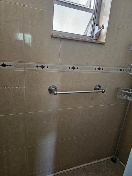 На продажу: $750,000 (3 спален, 1 ванн, 1040 Квадратных фут)