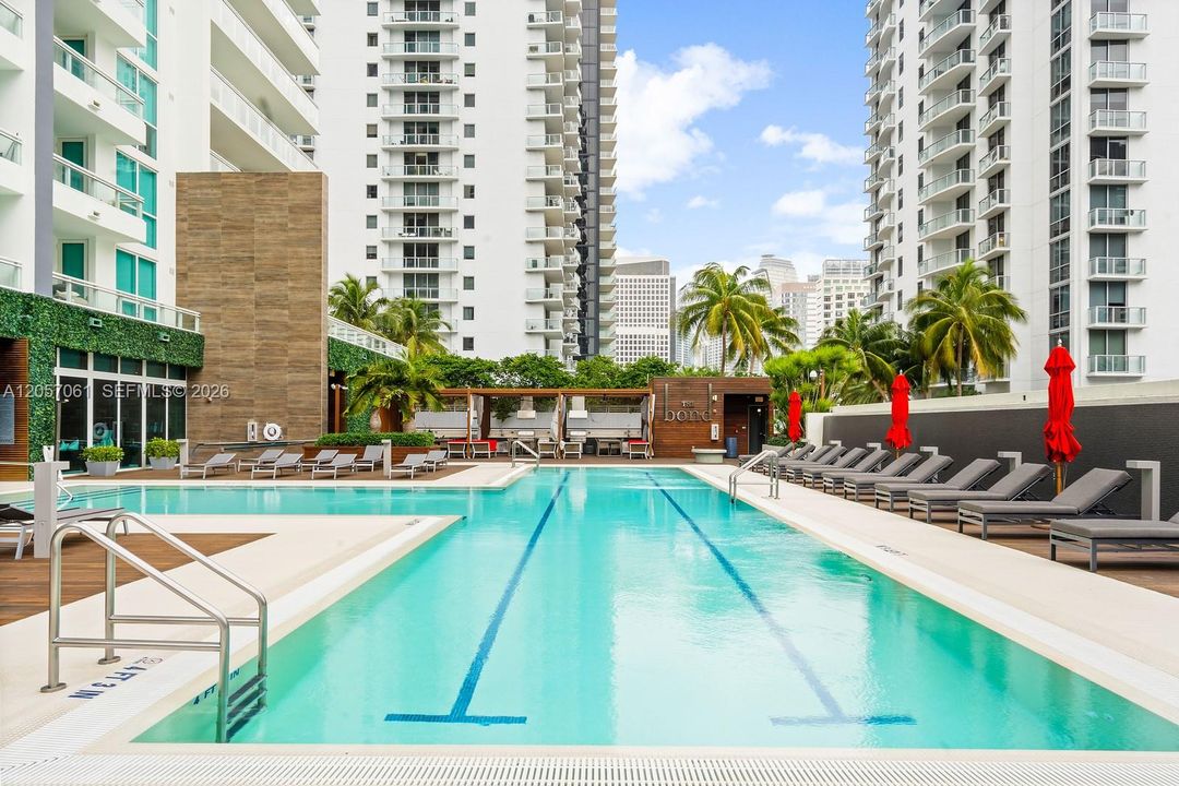 For Rent: $4,600 (1 beds, 1 baths, 1078 Square Feet)