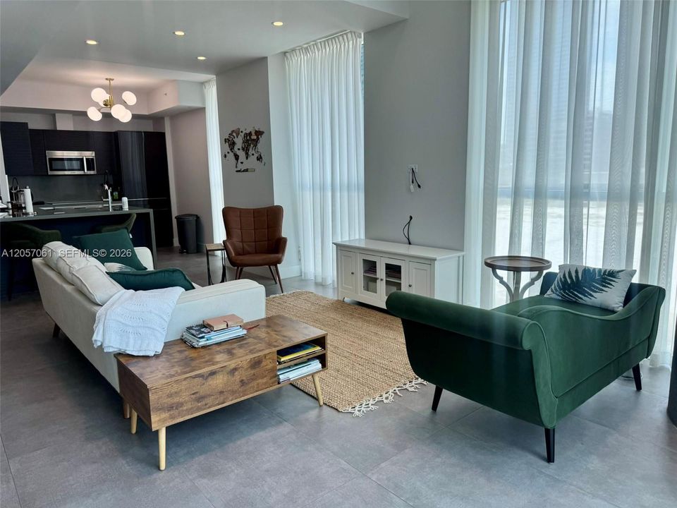 For Rent: $4,600 (1 beds, 1 baths, 1078 Square Feet)