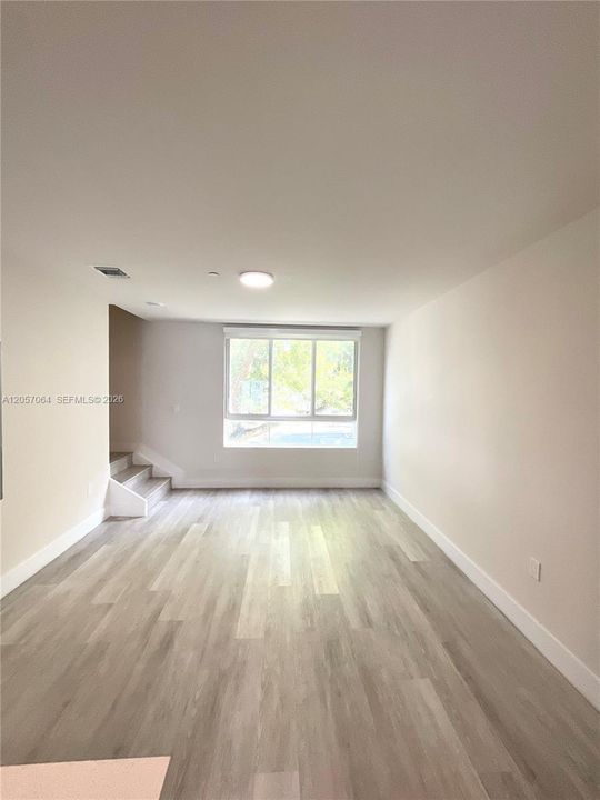 En Venta: $459,000 (2 camas, 2 baños, 1392 Pies cuadrados)