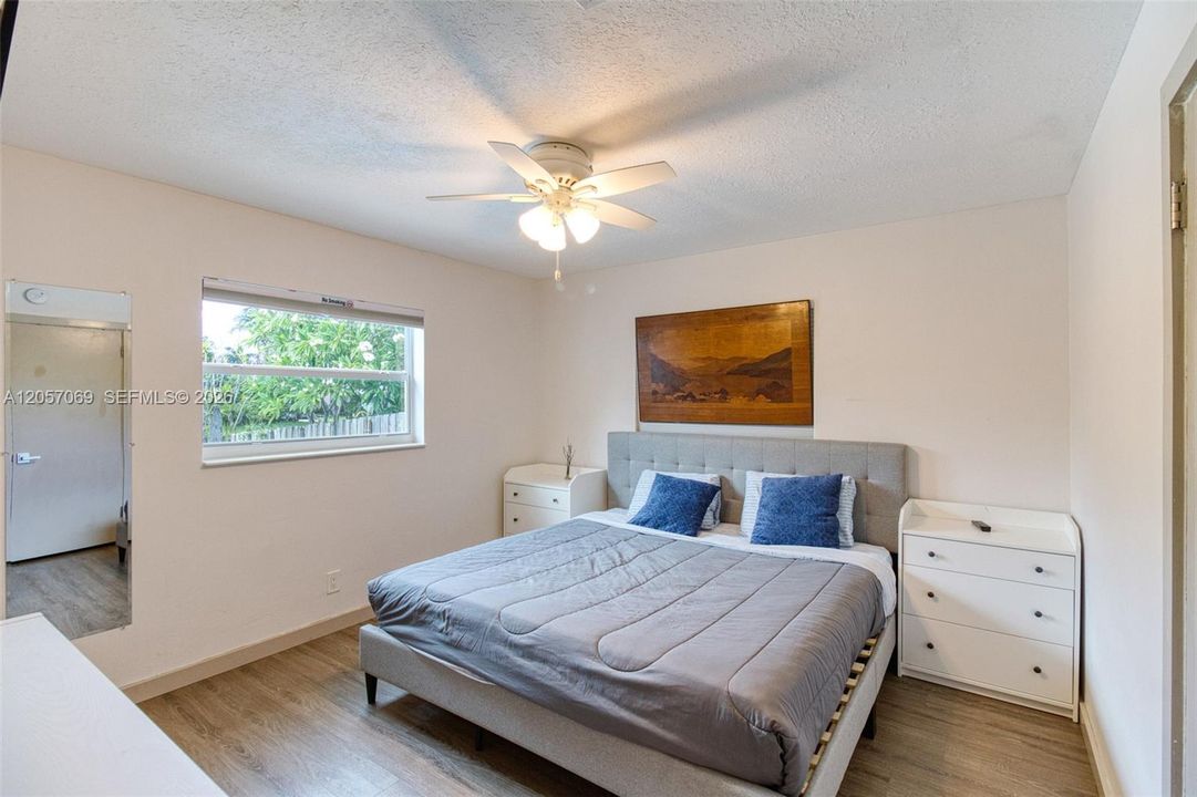 В аренду: $4,500 (3 спален, 2 ванн, 1409 Квадратных фут)