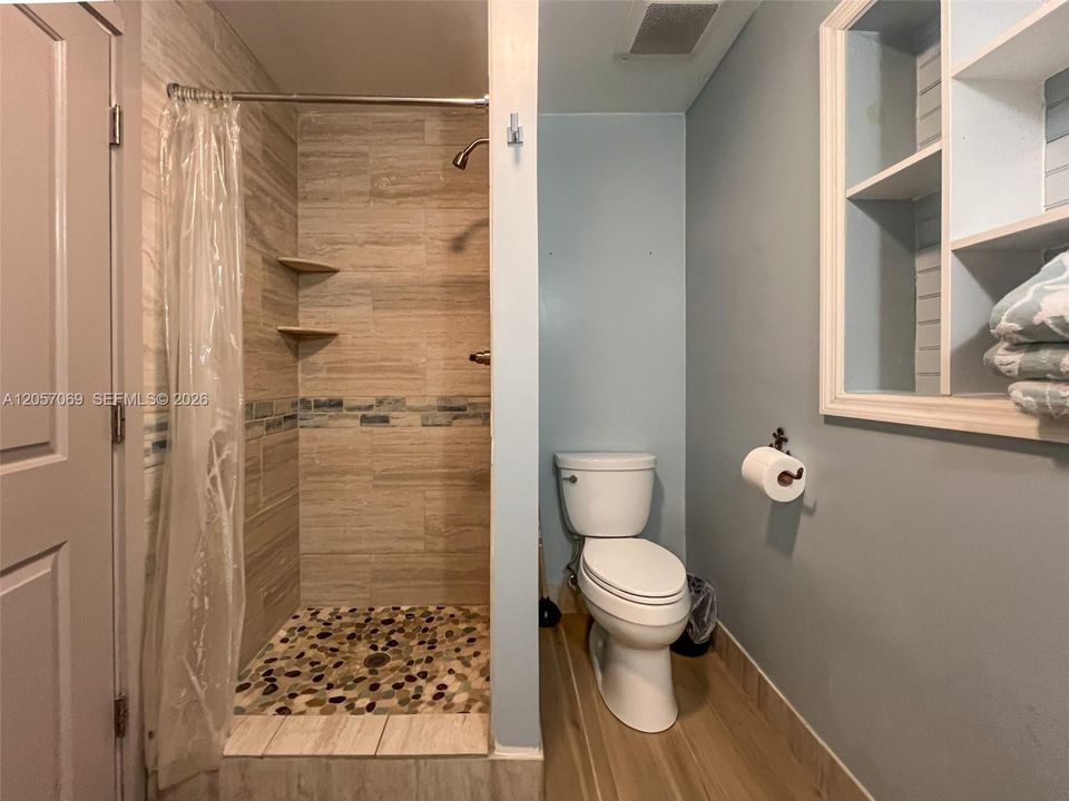 В аренду: $4,500 (3 спален, 2 ванн, 1409 Квадратных фут)