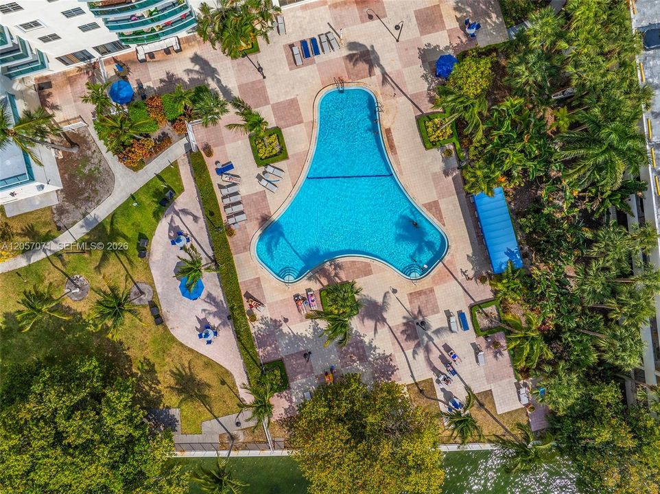 На продажу: $379,000 (1 спален, 1 ванн, 1000 Квадратных фут)