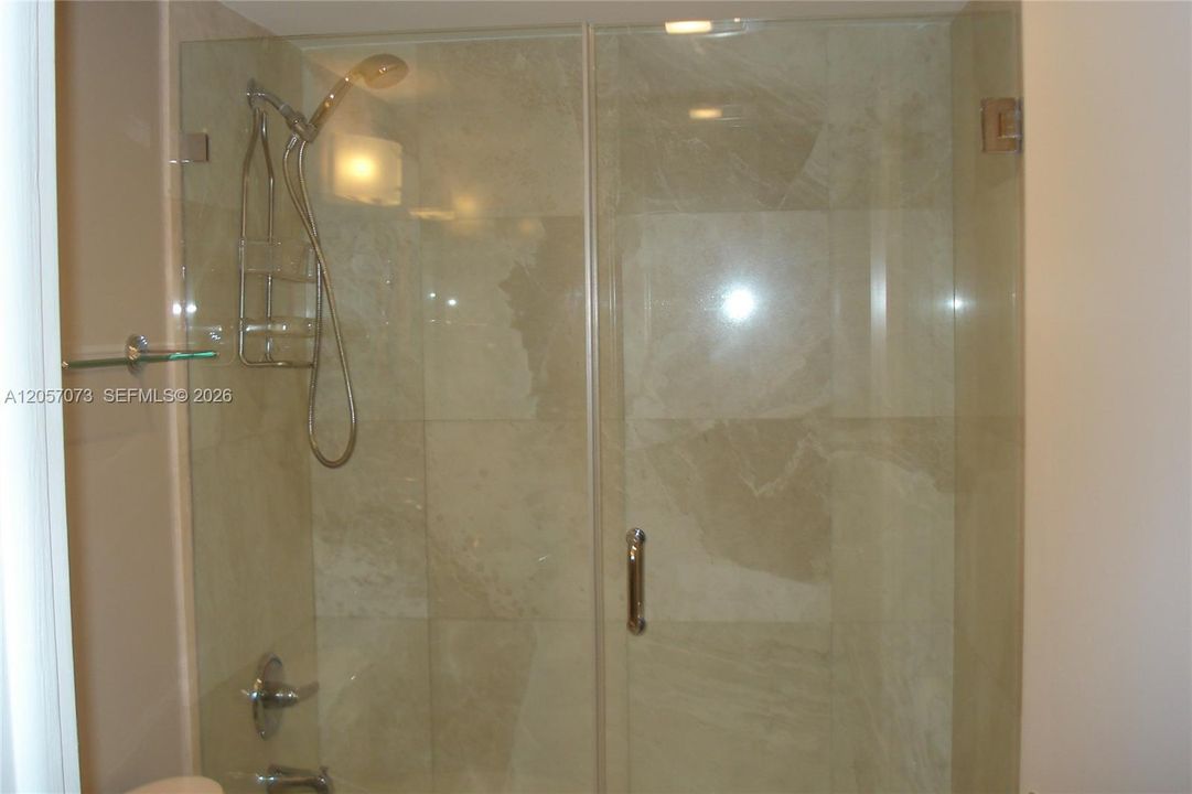 На продажу: $415,000 (1 спален, 1 ванн, 735 Квадратных фут)
