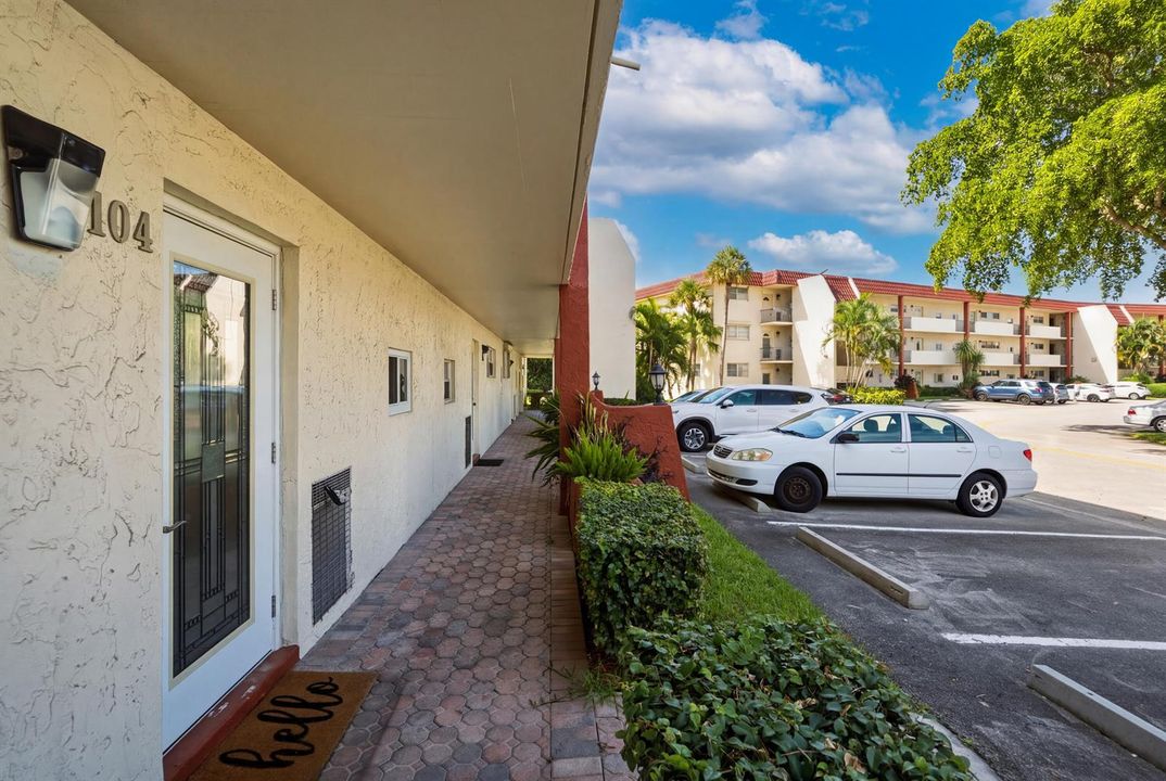 25. Front Door Walkway