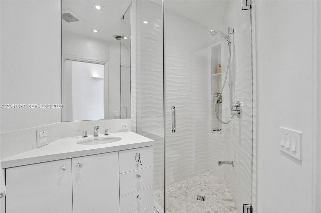 En Renta: $15,480 (5 camas, 4 baños, 3313 Pies cuadrados)