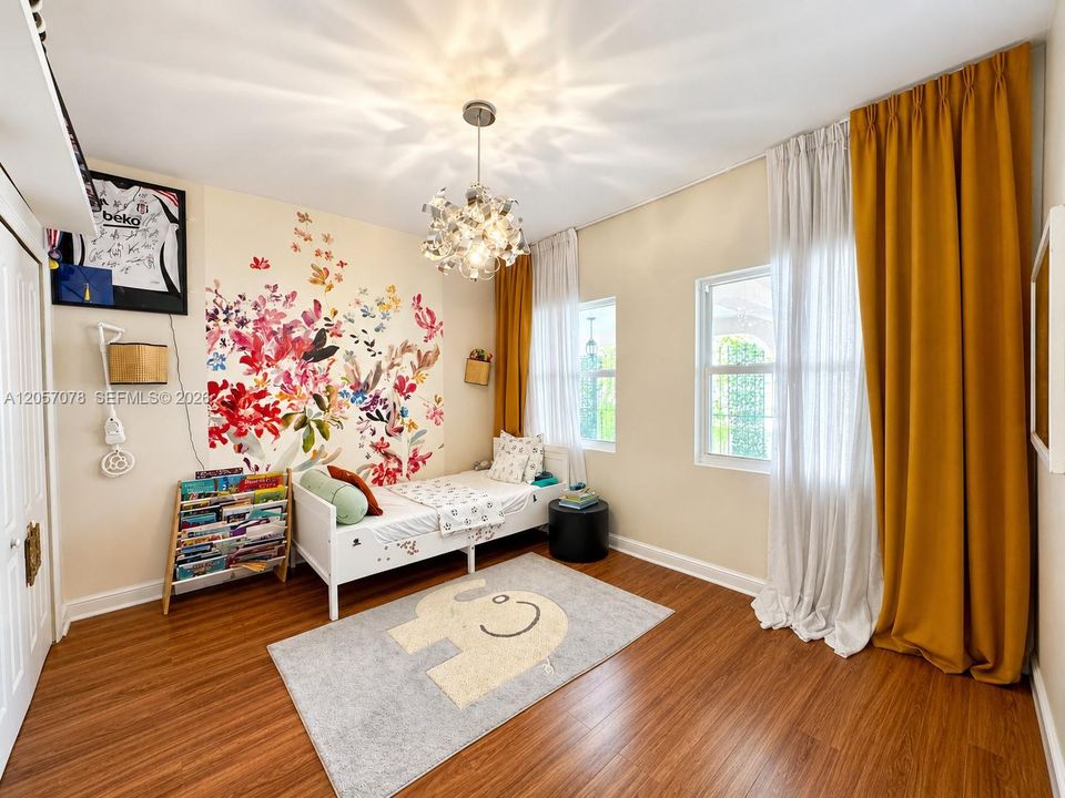 For Sale: $1,175,000 (4 beds, 3 baths, 2052 Square Feet)