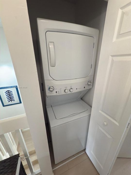 В аренду: $2,999 (4 спален, 3 ванн, 1386 Квадратных фут)