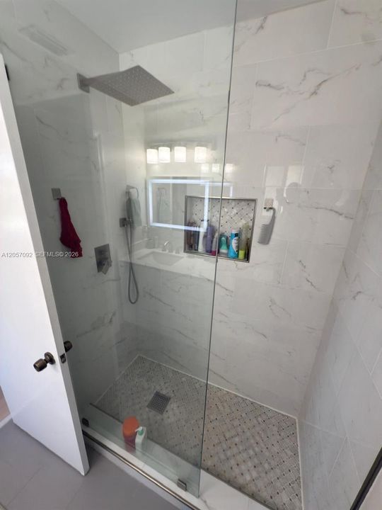 В аренду: $2,999 (4 спален, 3 ванн, 1386 Квадратных фут)