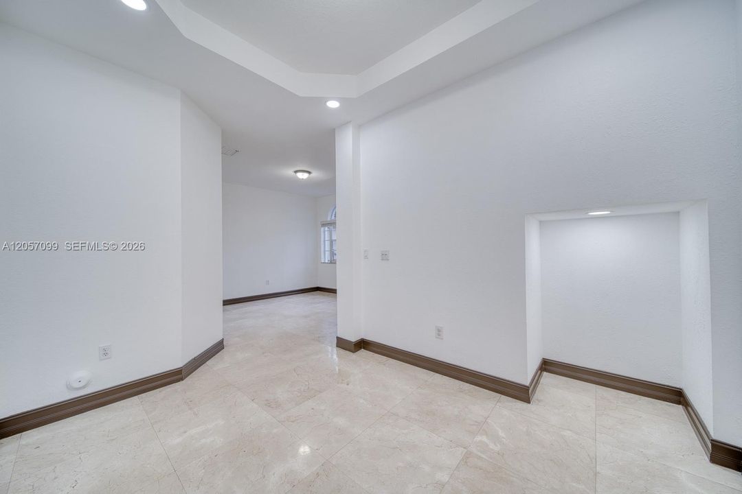 En Renta: $3,600 (3 camas, 3 baños, 1700 Pies cuadrados)