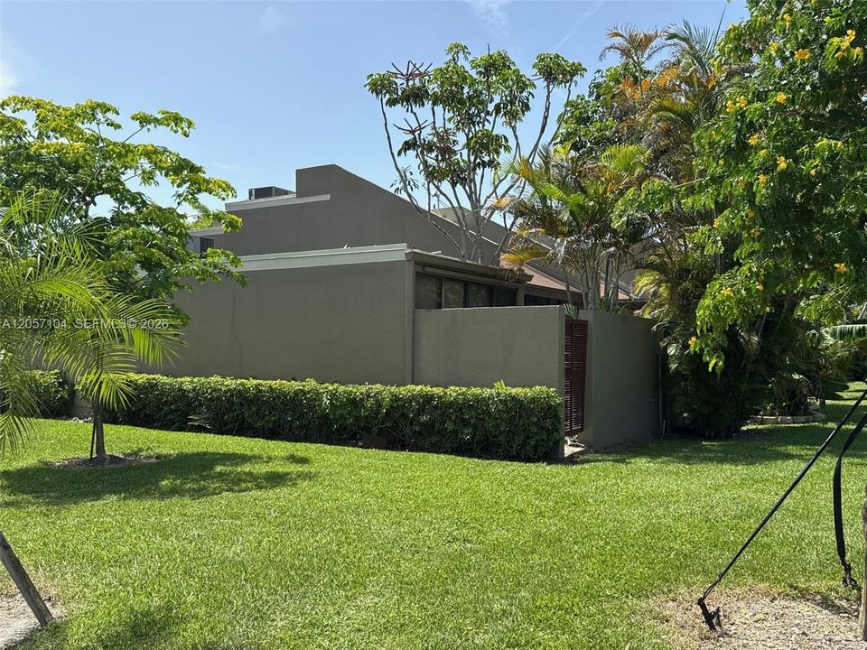 Side of propertyx