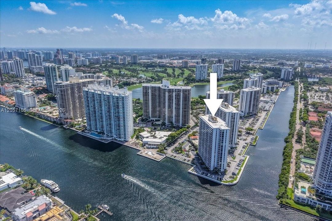 На продажу: $479,000 (2 спален, 2 ванн, 1213 Квадратных фут)