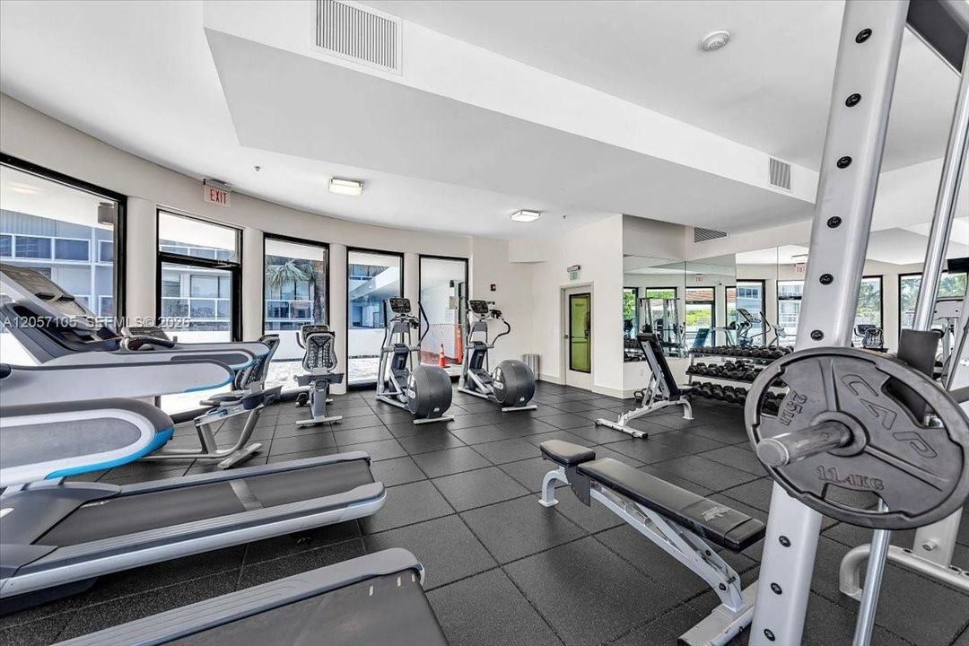 На продажу: $479,000 (2 спален, 2 ванн, 1213 Квадратных фут)