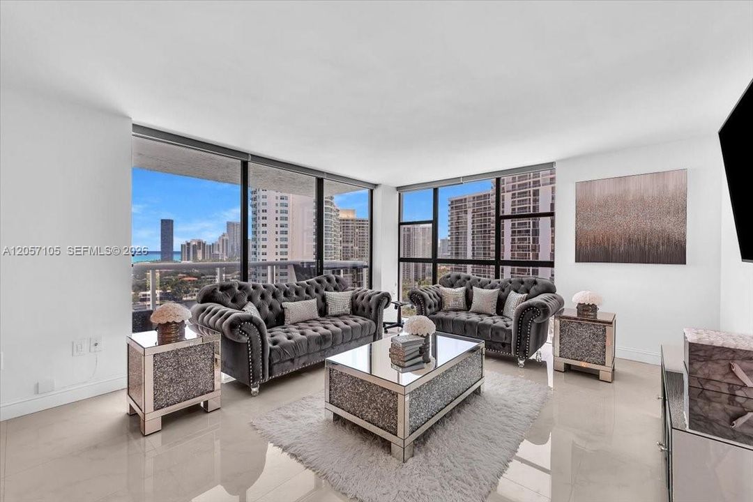 На продажу: $479,000 (2 спален, 2 ванн, 1213 Квадратных фут)