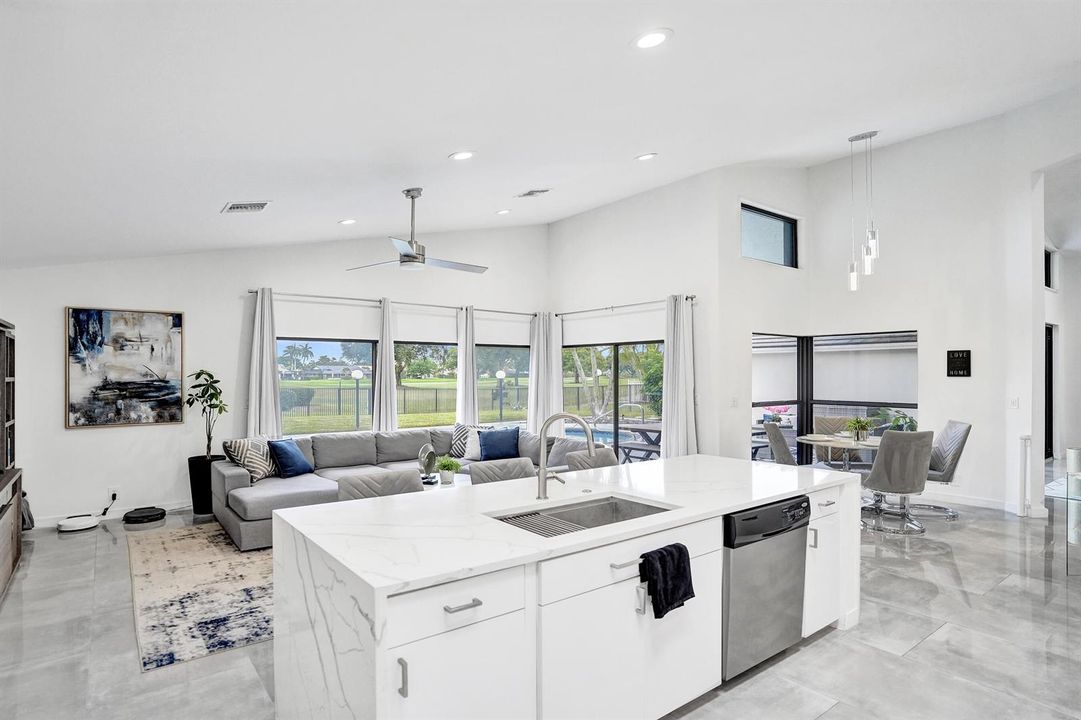 Open Kitchen