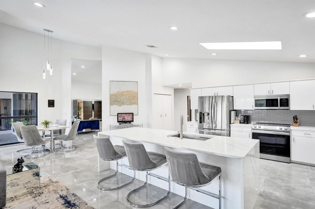 Breakfast Bar