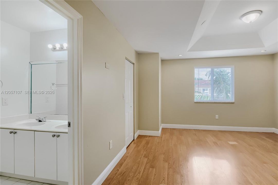 На продажу: $469,900 (4 спален, 3 ванн, 1724 Квадратных фут)