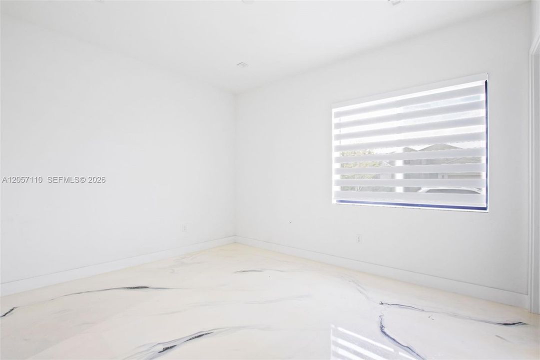 В аренду: $2,500 (1 спален, 1 ванн, 3945 Квадратных фут)